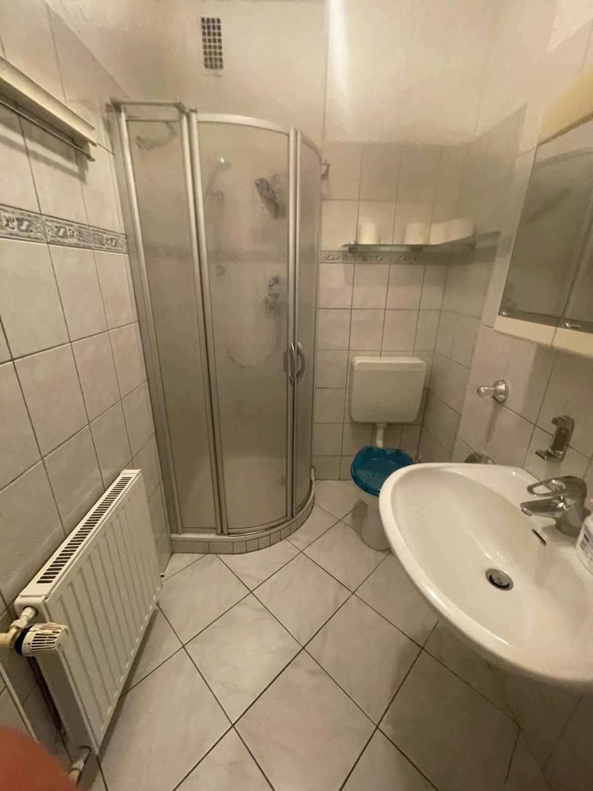 Mad Ferienwohnungen 2 Dortmund Buitenkant foto