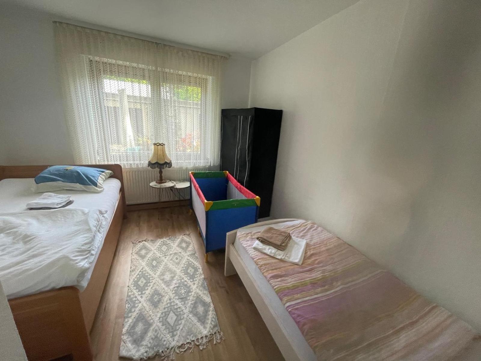 Mad Ferienwohnungen 2 Dortmund Buitenkant foto